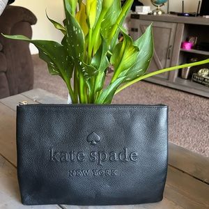 Kate Spade ♠️ Wristlet